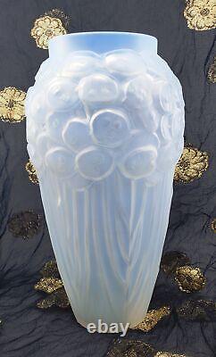 1930's French Art Deco Relief Frosted Glass Vase Cubist and Geometric Design