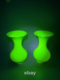 19c. Antique French Portieux Yellow Opaline Vaseline Uranium Glass Vase Pair 11