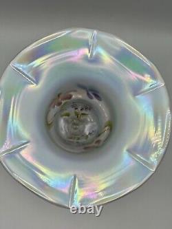 2005 Fenton Family Signature Series French Opalescent Iridescent Stargazer Vase