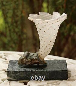 ANTIQUE FRENCH OPALINE GLASS & BRONZE RAMS HEAD CORNUCOPIA VASE MARBLE BASE af