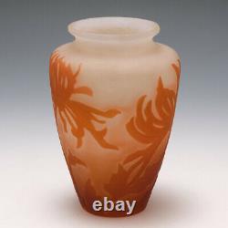 A Galle Cameo Glass Vase 1906-14