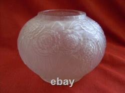 A. HEUNEBELLE, FRENCH ART DECO FROSTED GLASS VASE, STYLIZED FLOWERS, 1930s YEARS