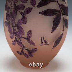 An Enamelled Cameo Vase Val Et Compagnie c1920