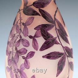 An Enamelled Cameo Vase Val Et Compagnie c1920