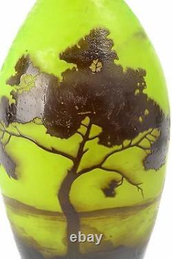 Andre Delatte 1920's French Cameo Scenic Vase in Brown and Green