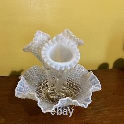 AntiquFenton Art Glass White Opalescent Diamond Lace Ruffled 3 Horn Epergne Vase