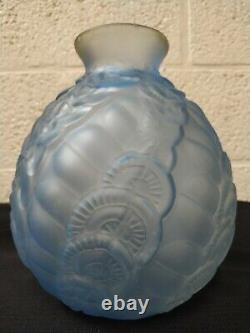 Antique 1930 Art Deco French Pressed Glass Vase