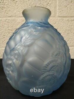 Antique 1930 Art Deco French Pressed Glass Vase