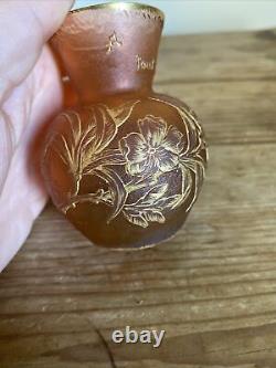 Antique Daum Nancy Gold Gilt Cameo Glass A Tout Vent Mon Coeur Cabinet Vase