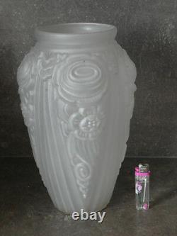 Antique vase art deco old older Verre french glass vase mould blown Majorelle