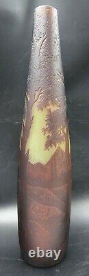 Antiuqe French Art Nouveau Richard Cameo Glass Flower Vase Forest Scene