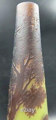 Antiuqe French Art Nouveau Richard Cameo Glass Flower Vase Forest Scene