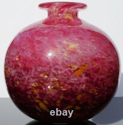 Art Deco French Schneider Bulbous Variegated Red Glass Vase