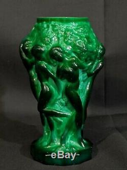 Art Deco Glass Jade Malachite Nude Ladies Vase 1930' H. Hoffmann Lalique Green