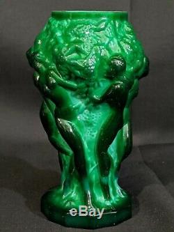 Art Deco Glass Jade Malachite Nude Ladies Vase 1930' H. Hoffmann Lalique Green