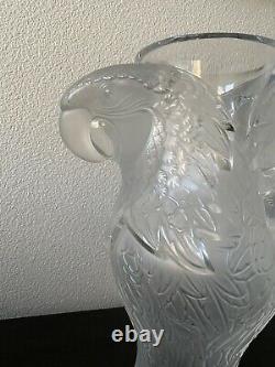 Authentic Limited Edition Lalique Vase Macao. MINT CONDITION. MUST SEE