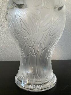 Authentic Limited Edition Lalique Vase Macao. MINT CONDITION. MUST SEE