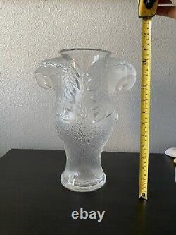 Authentic Limited Edition Lalique Vase Macao. MINT CONDITION. MUST SEE