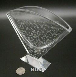 BACCARAT France Signed French Crystal Art Glass RENDEZVOUS Fan Vase 6 x 7