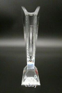 BACCARAT France Signed French Crystal Art Glass RENDEZVOUS Fan Vase 6 x 7