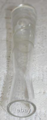 Baccarat Passion Voltige Clear Frosted Spiral Ribbon Bud Vase 9 Tall