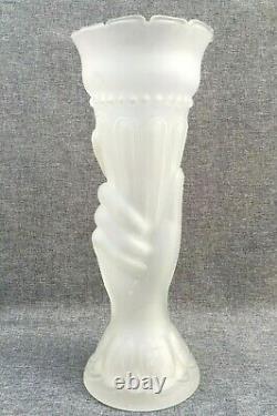Big antique french vase early 1900's made of opaline Vallerysthal Portieux hand