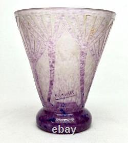 Charder French Glass Palmette Decor Vase