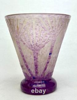 Charder French Glass Palmette Decor Vase