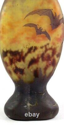 DAUM NANCY Art Nouveau acid etched'BATS''CHAUVES SOURIS' cameo glass / Galle