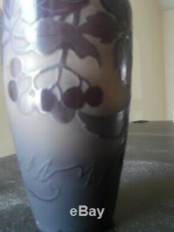 D'Argental Cameo Vase