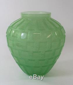 Daum France'Rhythms' Green Pate de Verre Heavy Glass Vase. Estate of Anne Anka