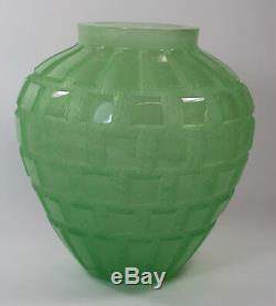 Daum France'Rhythms' Green Pate de Verre Heavy Glass Vase. Estate of Anne Anka