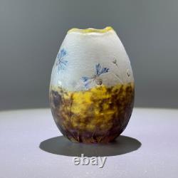 Daum Nancy, Bleuet (cornflower) egg vase