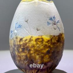 Daum Nancy, Bleuet (cornflower) egg vase