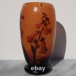 Daum Nancy French Art Deco Nouveau Cameo and Enameled Vase