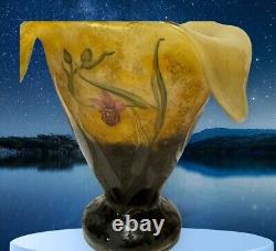 Daum Nancy French Art Nouveau Fleurs et Abeilles Orchid Vase Rare Shape Ca 1901