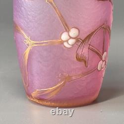 Daum Nancy, Gui (mistletoe) pink glass vase