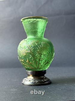 Daum Nancy, elegant small glass vase. Circa 1900