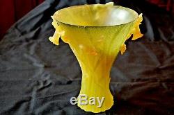Daum Nancy large Jonquille / Daffodil Vase 9 5/8 NEW IN BOX. Signed & numbered