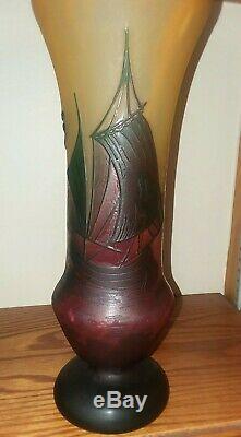 Daum Nancy tip cameo sailboat vase 11