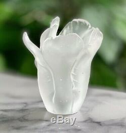 Daum Tulip Mini Vase White Pate de Verre French Crystal New in Box 05158-1