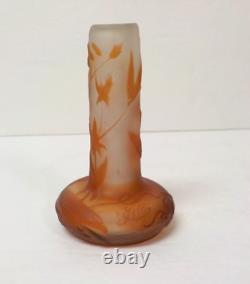 EMILE GALLE French CAMEO Art Glass 3.75 Miniruew Vase, c. 1900
