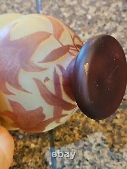 Emile Cameo Glass Vase Jar Lidded Signed Galle Art Florals Lilly Art Glass 4