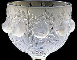 Exquisite Frosted Lalique Crystal'Elizabeth' Vase