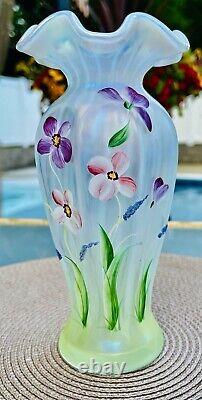 FentonHP IRIDIZED FRENCH OPALESCENT RIB OPTIC VASE Scott K Fenton Signed