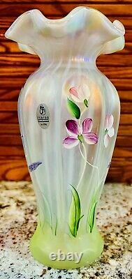 FentonHP IRIDIZED FRENCH OPALESCENT RIB OPTIC VASE Scott K Fenton Signed