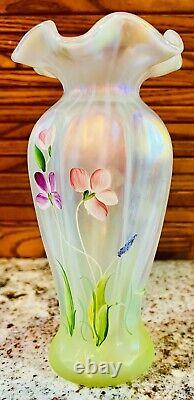 FentonHP IRIDIZED FRENCH OPALESCENT RIB OPTIC VASE Scott K Fenton Signed