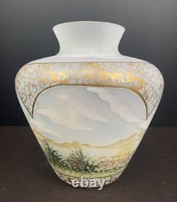 Fenton 1998 French Opalescent After the Rain Connoisseur Collection 8 Vase