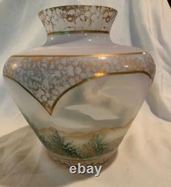 Fenton Art Glass Connoisseur Collection 1998 Signature French Opalescent Vase