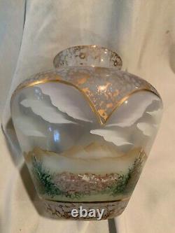 Fenton Art Glass Connoisseur Collection 1998 Signature French Opalescent Vase